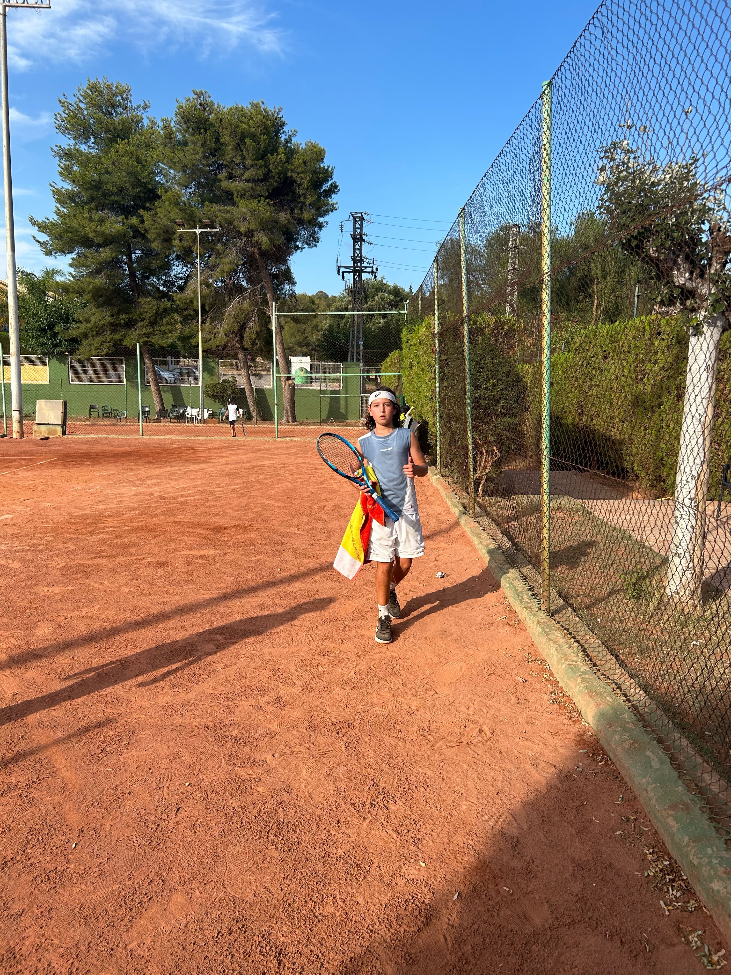 Ethan LOWNDES BERROCAL