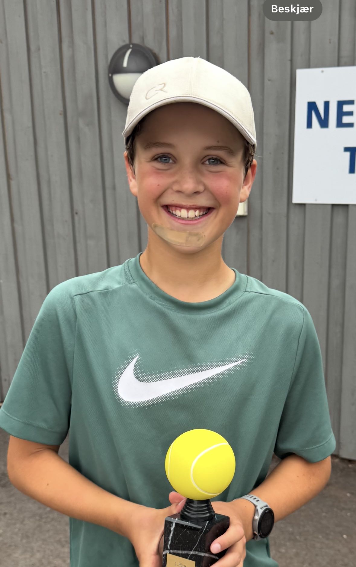 Sebastian HJELM HAUKELAND