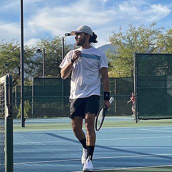 Andres J J Gonzalez Roa