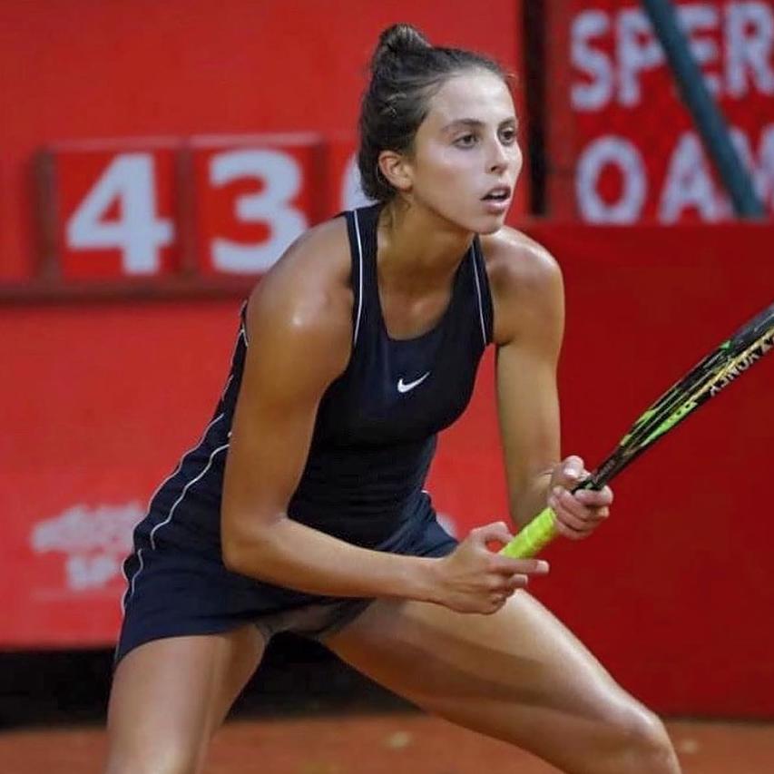 Vitória Maximiliano