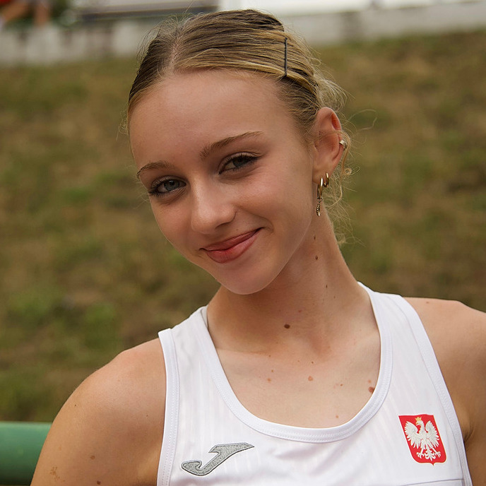 OLIMPIA JAGODZINSKA